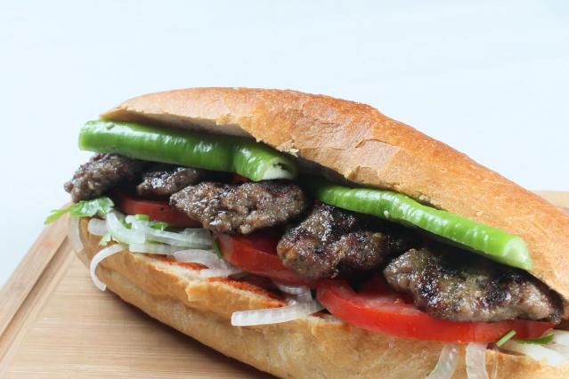 Tam Ekmek Arası Köfte